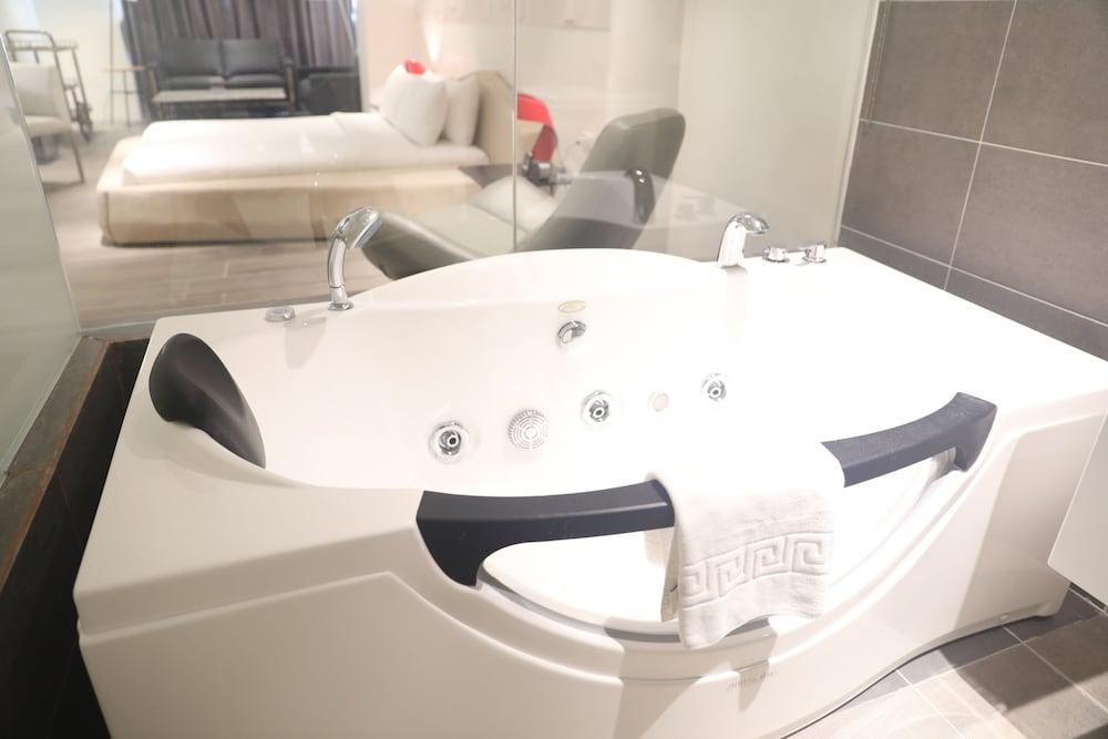 Park Residences 3*