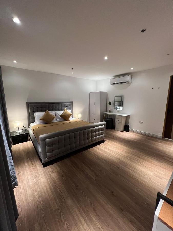 Hotel Park Residences Taguig