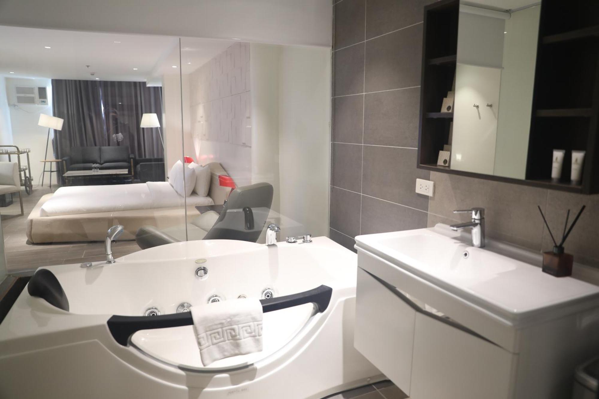 Park Residences 3* Taguig